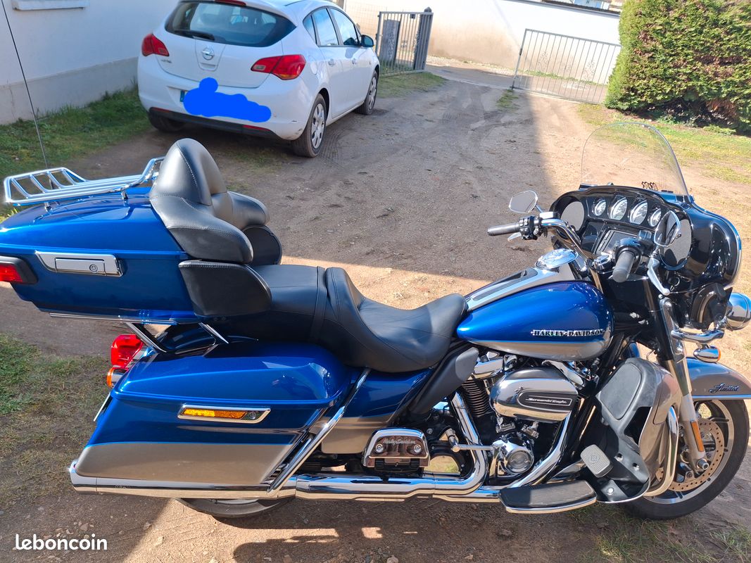 Electra glide FLHTK limited (image 1)