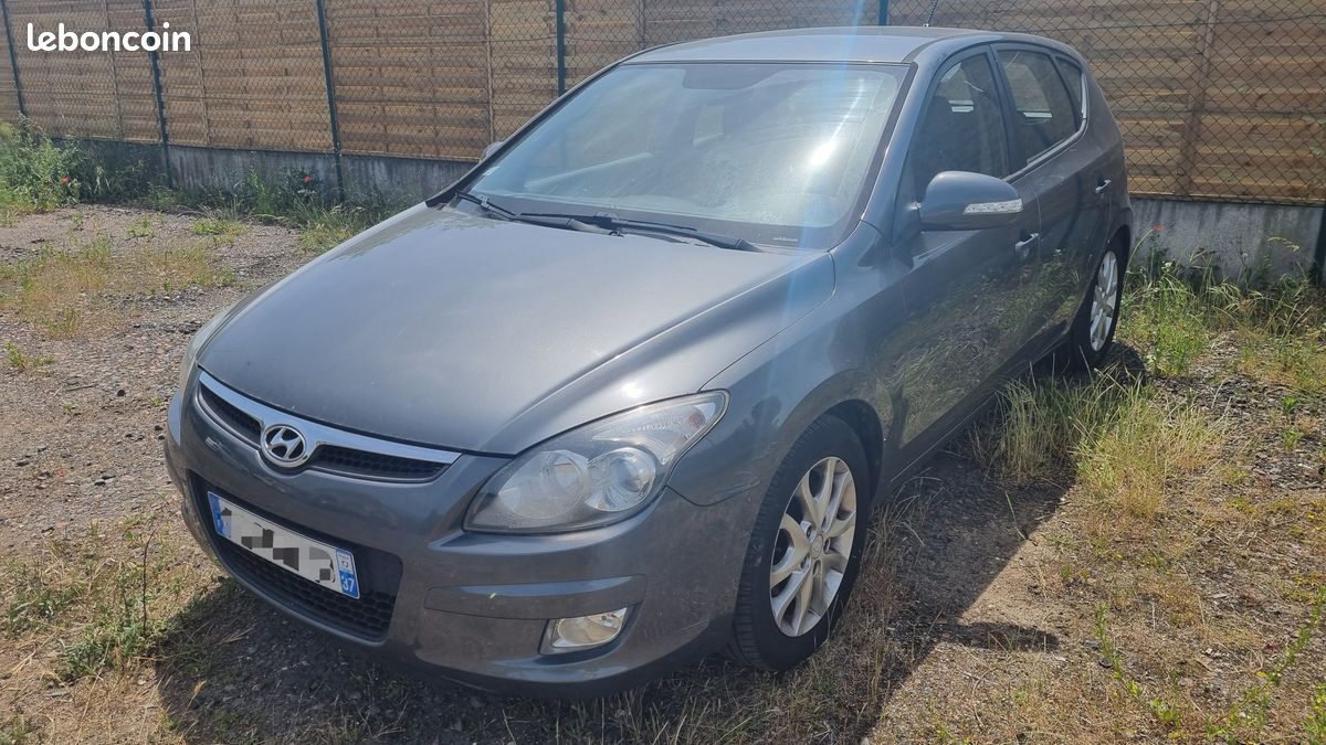 Hyundai I30 1.6 CRDI 115 Pack Edition (image 1)