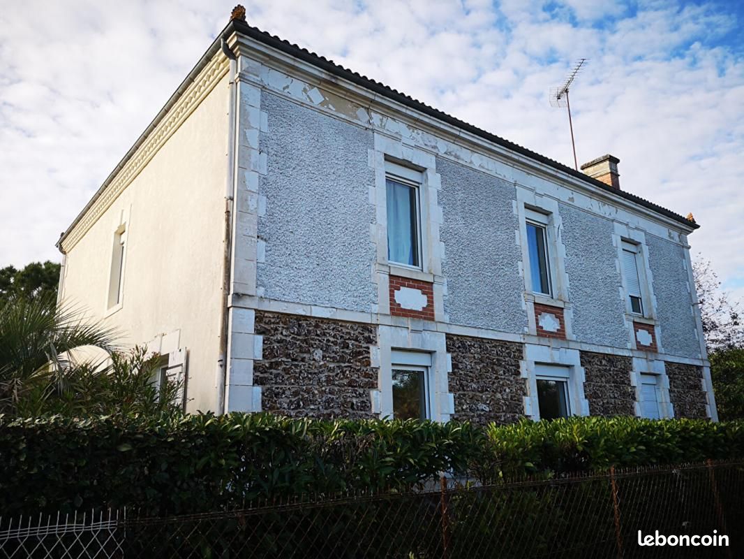 Maison 9 pièces 224 m² - Saugnac-et-Muret 40410 (image principale 0)