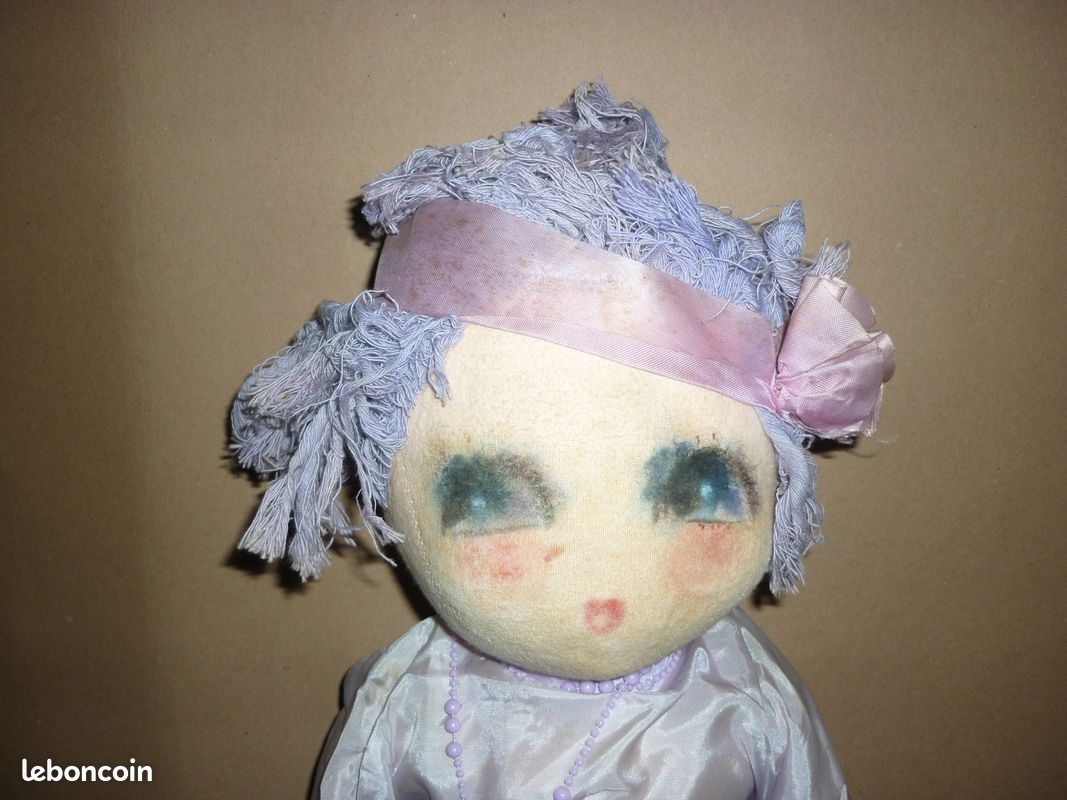 poupee de chiffon ancienne, dentelle,decorative