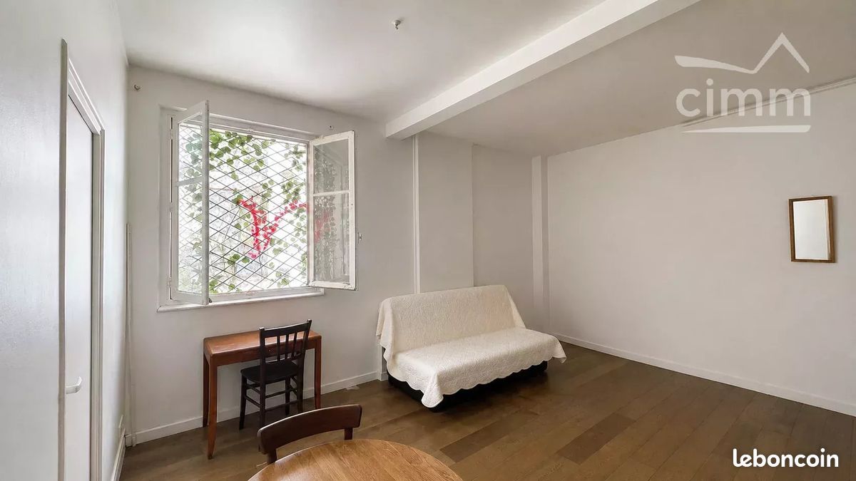 Appartement 1 pièce 26 m² · à Paris · 26 m² · 240 000 €