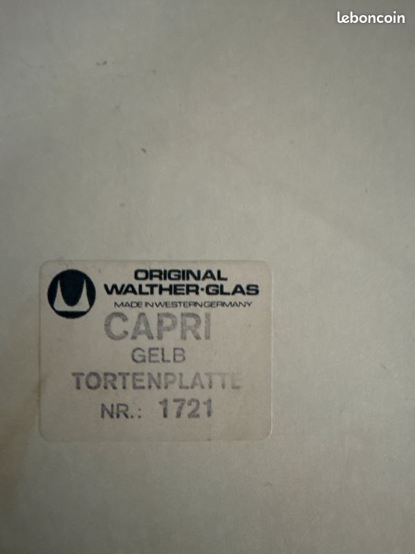 Plat en véritable cristal (image 1)