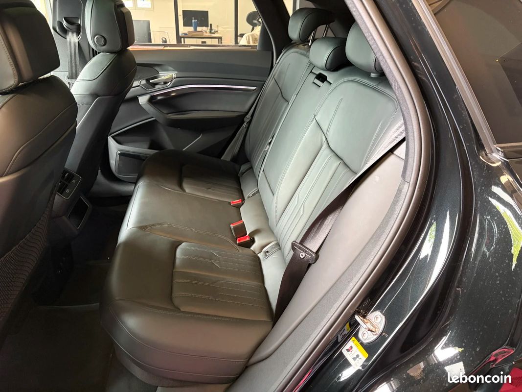 AUDI E-TRON 55 quattro 408 ch Avus Extended / Garantie Batterie 8 ans / Garantie Constructeur 7 ans (image 18)