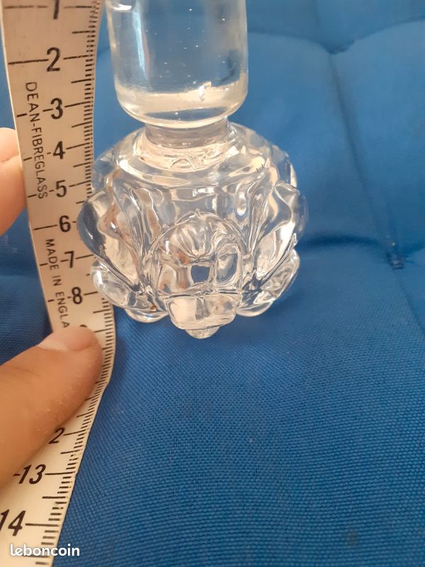 Cinq bouchons de carafe anciens, en verre - Label Emmaüs