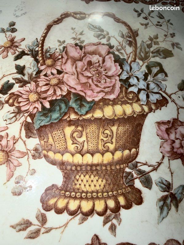 Ancien dessous de plat en faïence (image 2)