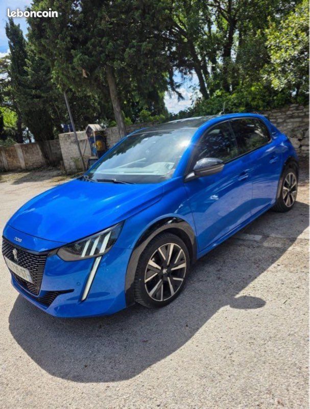 Peugeot 208 GT Line (image 1)