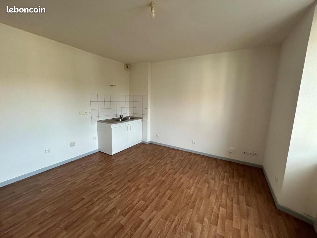 Appartement 2 pièces 37 m² · à Colombier-Fontaine · 37,1 m² · 300 €/mois