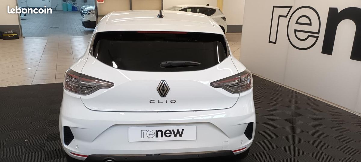 Renault Clio V TCe 90 ch GSR2 Techno (image 5)
