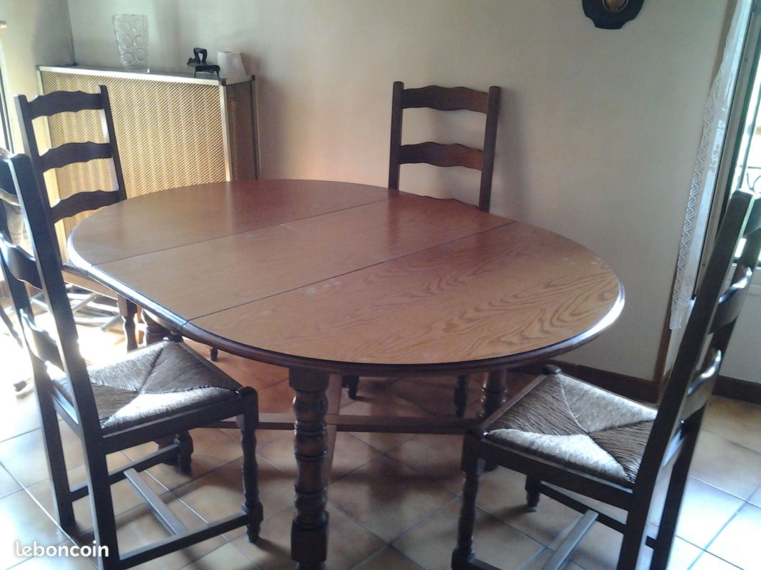 Table et chaises de salle à manger (image 1)