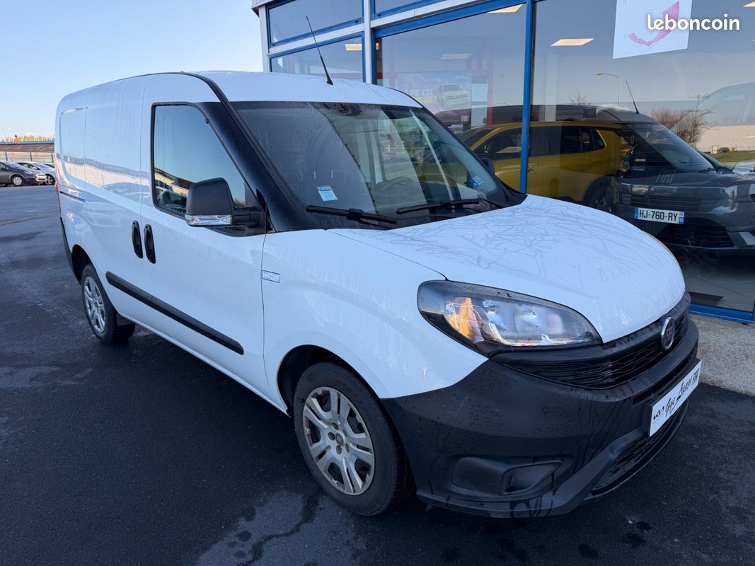 Fiat Doblo 1.6L Mjt 90 Ch Basis Fourgon (image 1)