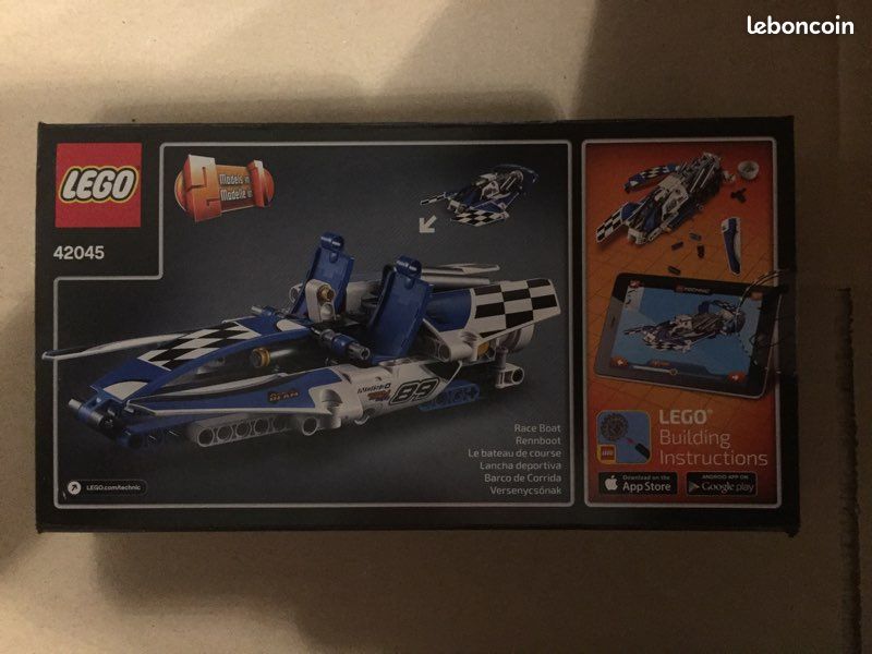 Lego technic 42045 - L'hydravion de Course (image 3)
