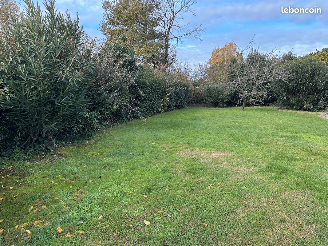 Terrain 537 m² · à Castelnau-d'Estrétefonds · 537 m² · 91 000 €