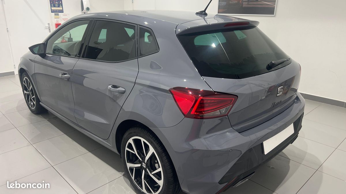 SEAT Ibiza 1.0 TSI 115 ch Start/Stop DSG7 FR (image 4)