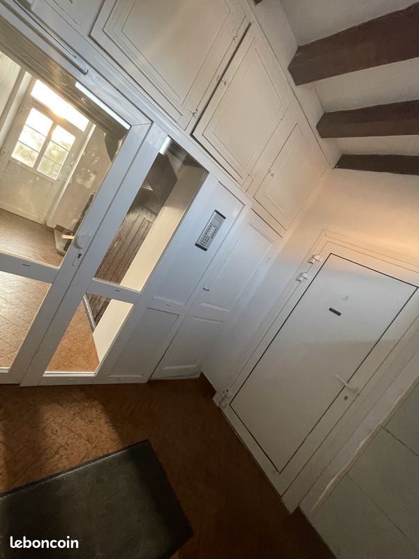 Parking 2 pièces 35 m² · à Sorigny · 35 m² · 550 €