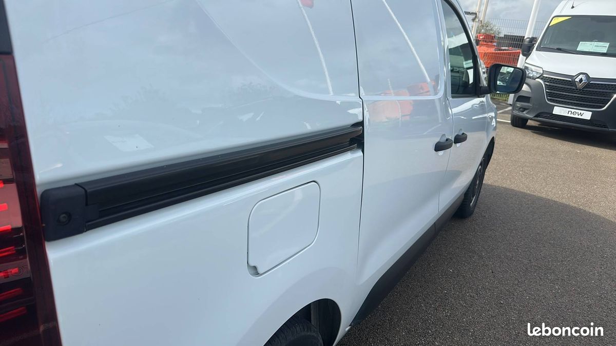 Renault express van blue dci 95 22 confort (image 24)