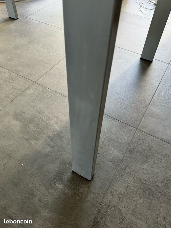 Table extensible 4/8 personnes verre/metal (image 5)
