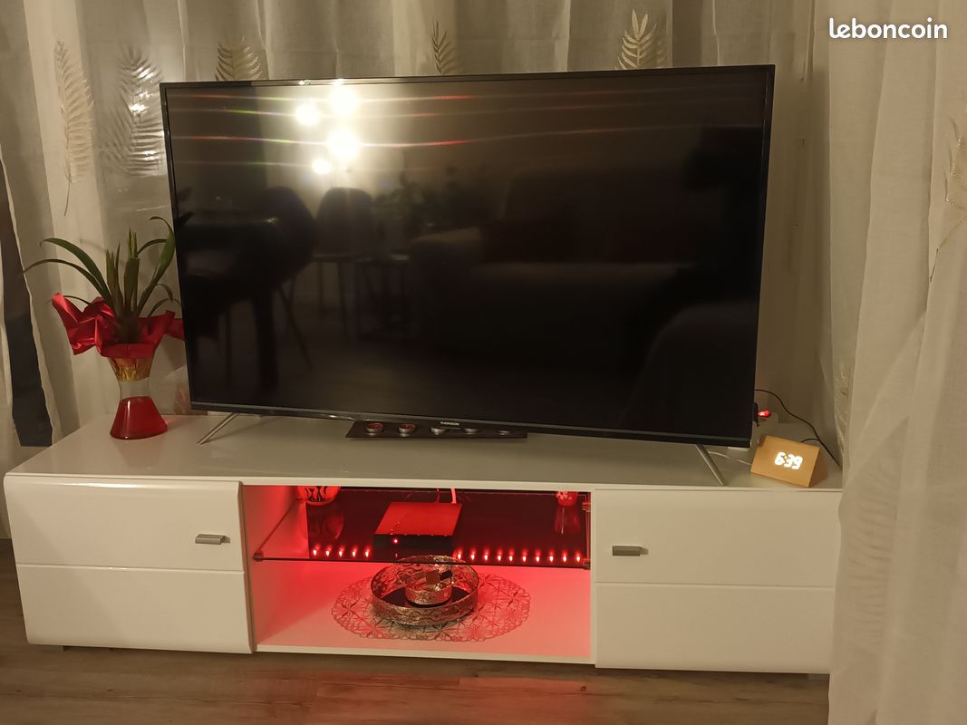 Meuble tv laqué leds (image 2)