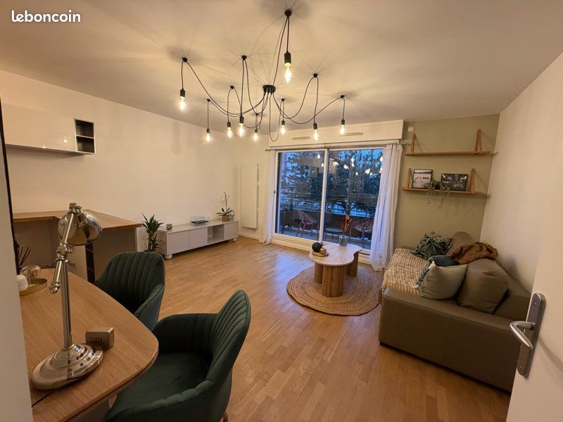 Appartement 2 pièces 45 m² · à Issy-les-Moulineaux · 45 m² · 1 461 €/mois