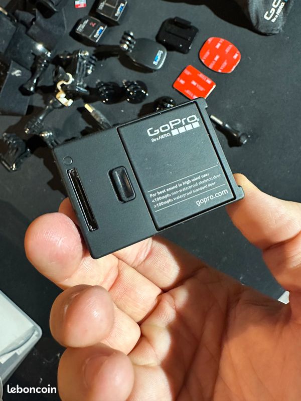 GOPRO HERO 3 Black édition + accessoires (image 1)