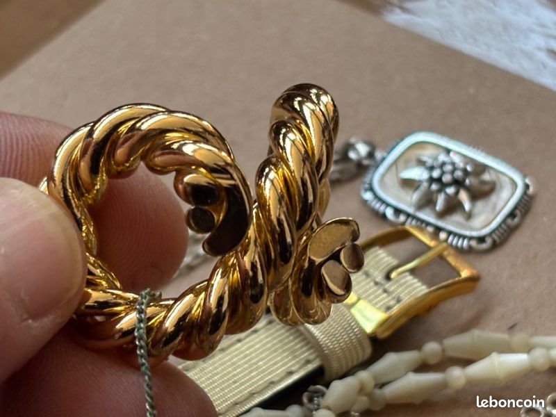 Lot De Bijoux Anciens Et Fantaisie - Vintage Et Récents - Rare - Occasion
