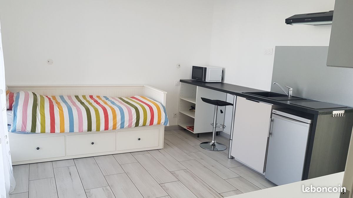 Appartement 1 pièce 21 m² · à Trélazé · 21 m² · 450 €