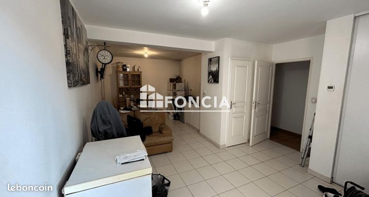 https://img.leboncoin.fr/api/v1/lbcpb1/images/87/bb/35/87bb357d5cf6ebdf699f83981ce09e5219f8911f.jpg?rule=ad-image