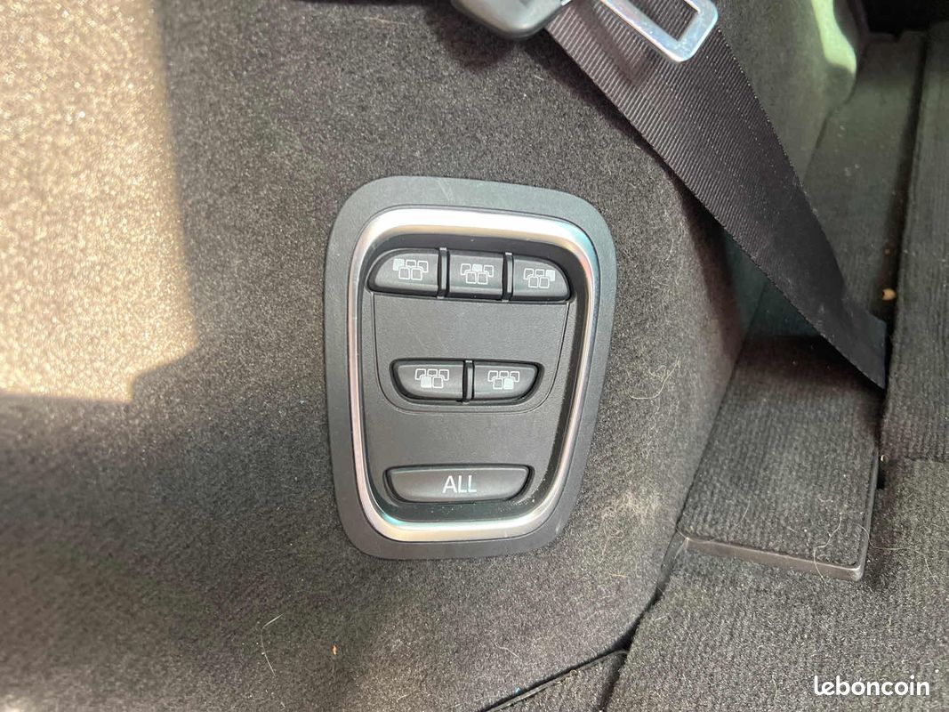 Renault espace v 1.6 dci 160ch energy zen edc 2016 (image 11)