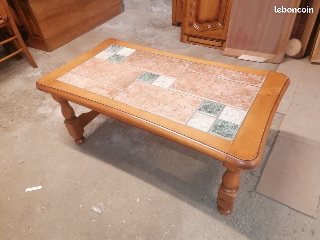 Table basse carrelée (image 1)