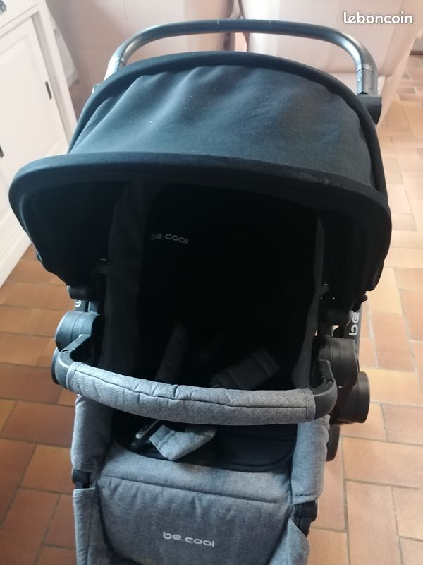 Ensemble poussette / cosi / base voiture (image 1)