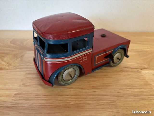 Camion joustra de 1982 - Collection