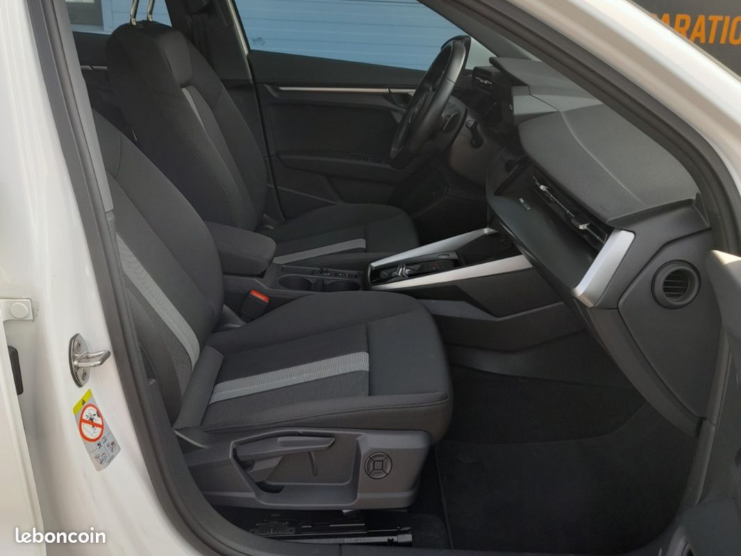 AUDI A3 SPORTBACK 40 TFSIe 204 S tronic 6 Design 1ER MAIN (image 11)