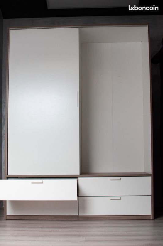 Armoire double porte coulissante (image 1)