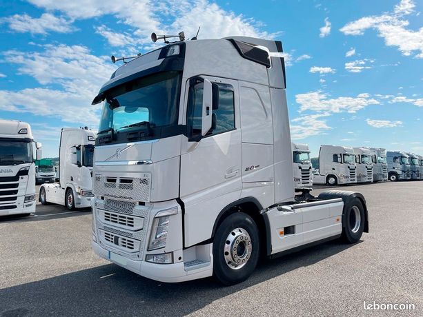 DIVERS 1:87 / 4 CAMIONS TRACTEURS ROUTIERS TYPE EUROPEENS