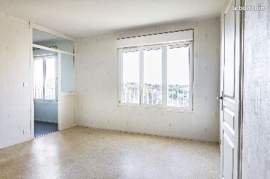 Appartement 4 pièces 77 m² · à Le Blanc · 77 m² · 585 €