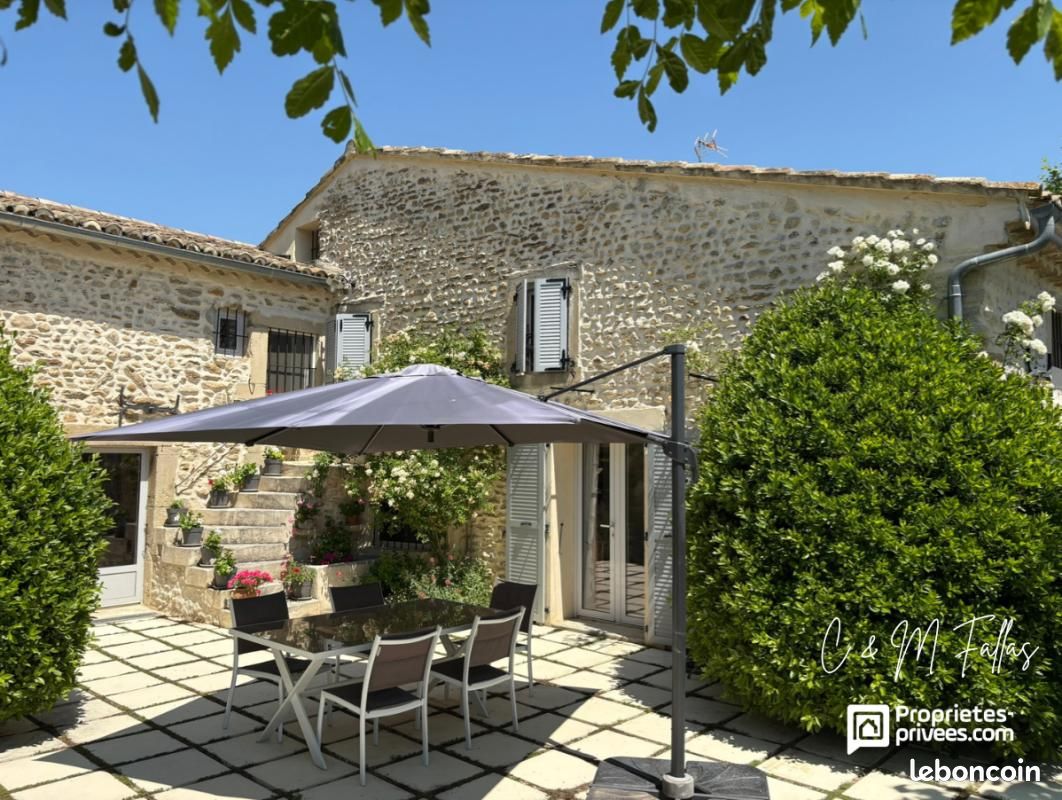 Maison 10 pièces 300 m² · à Visan · 300 m² · 995 000 €