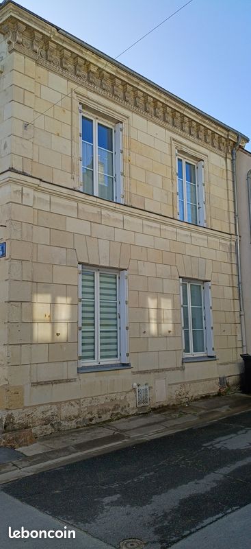 Parking 155 m² · à Bourgueil · 155 m² · 260 000 €