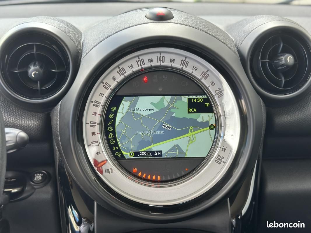 Mini Paceman Cooper D 112 Ch Pack Chili All4 BVA / Historique Complet 4 Pneus neufs 2nd Francaise (image 9)