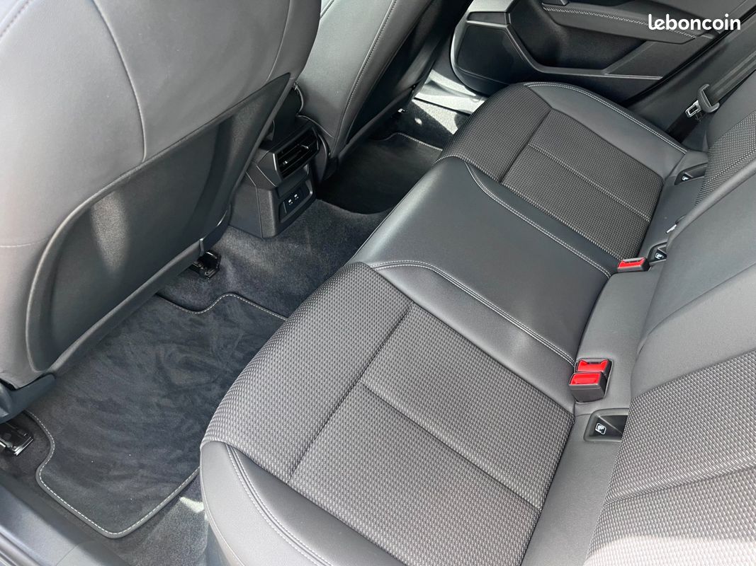 Audi a3 30 tdi 116 ch s line s-tronc 7 (image 6)