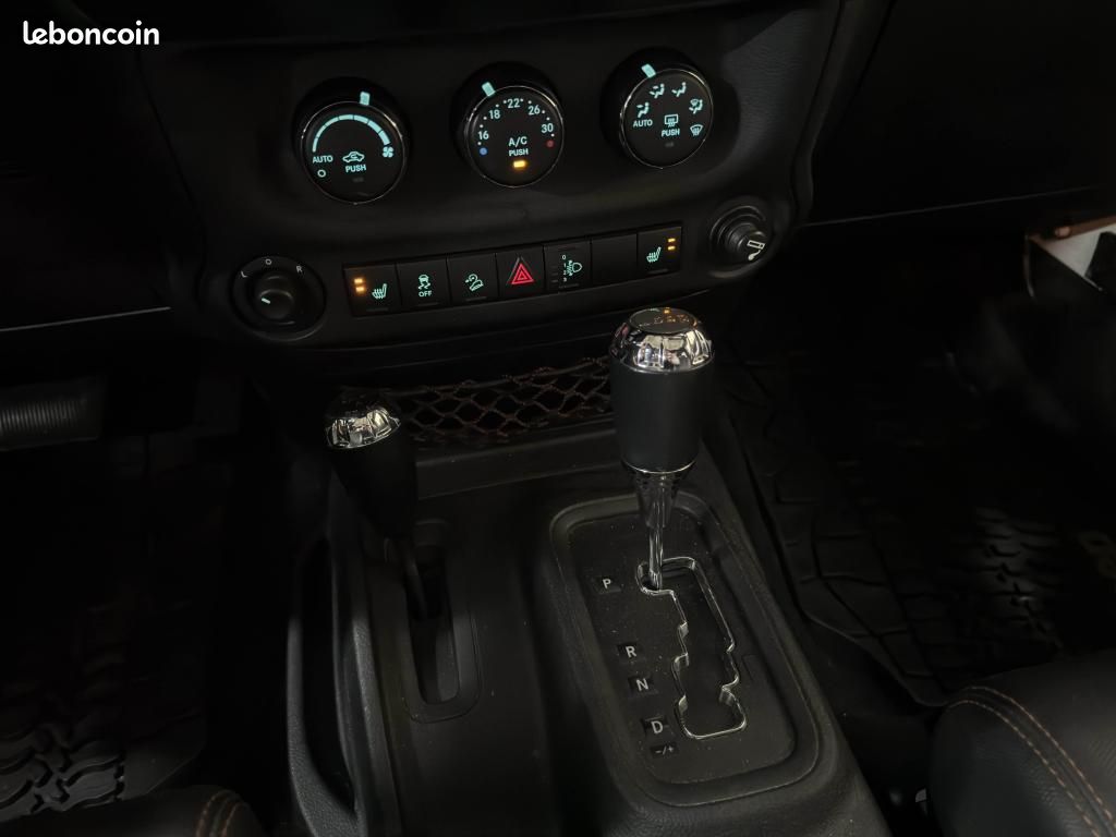 JEEP WRANGLER 2.8 CRD 200 CH BVA Arctic - DECOUVRABLE HARDTOP - IMMAT FRANCE (image 15)