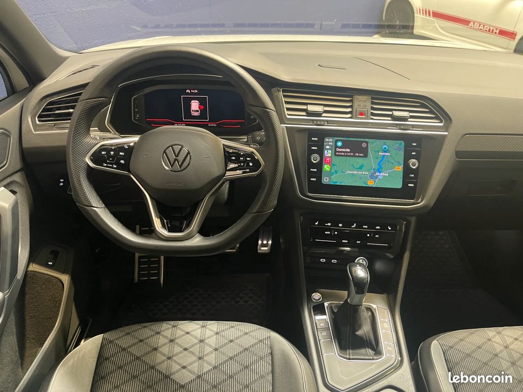 VOLKSWAGEN Tiguan 2.0 TDI 150ch R-Line - 2022 - CarPlay - Virtual cockpit - Led d'ambiance - Boîte auto (image 8)