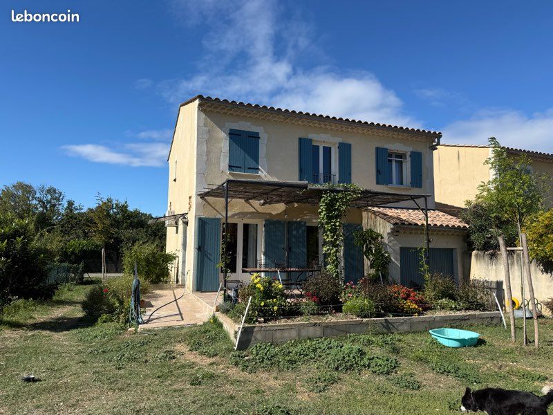 Maison 8 pièces 100 m² · à La Baume-de-Transit · 100 m² · 1 300 €/mois