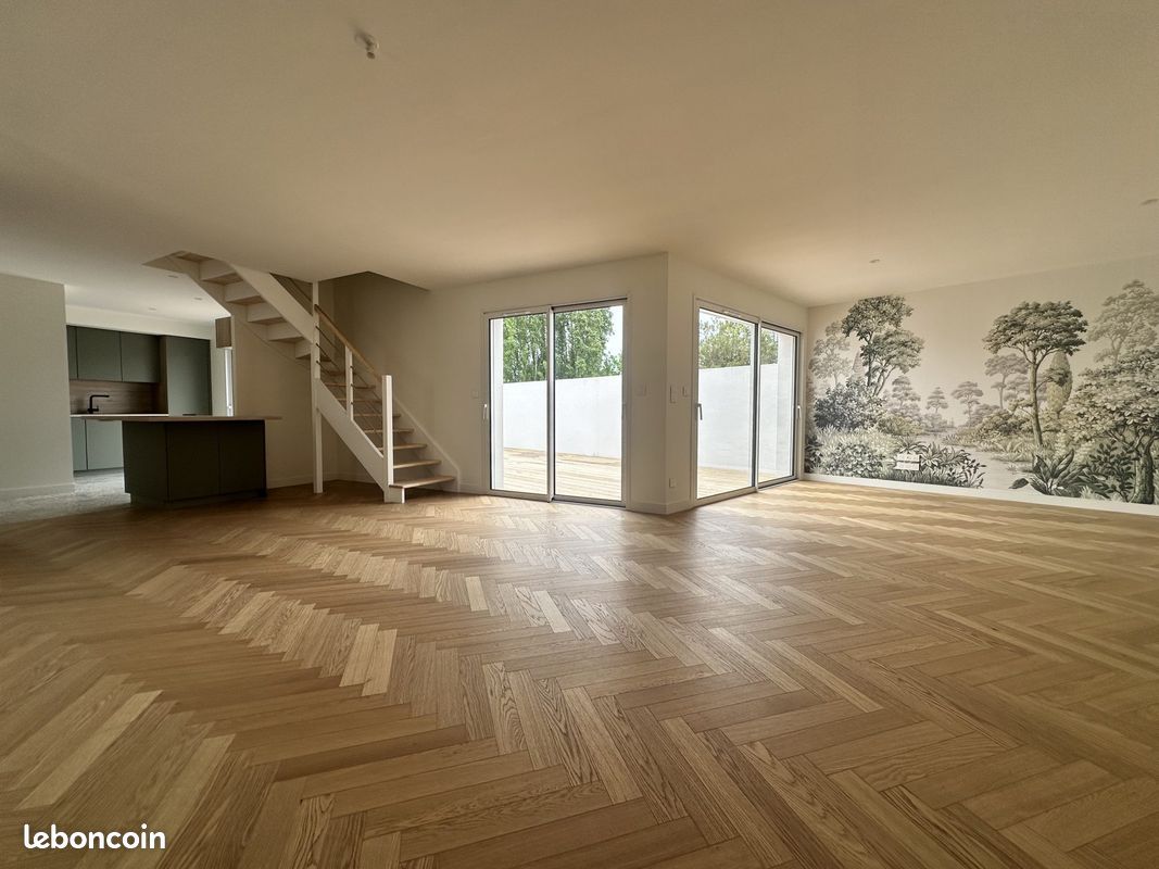 Maison 7 pièces 160 m² · à La Rochelle · 160 m² · 835 000 €