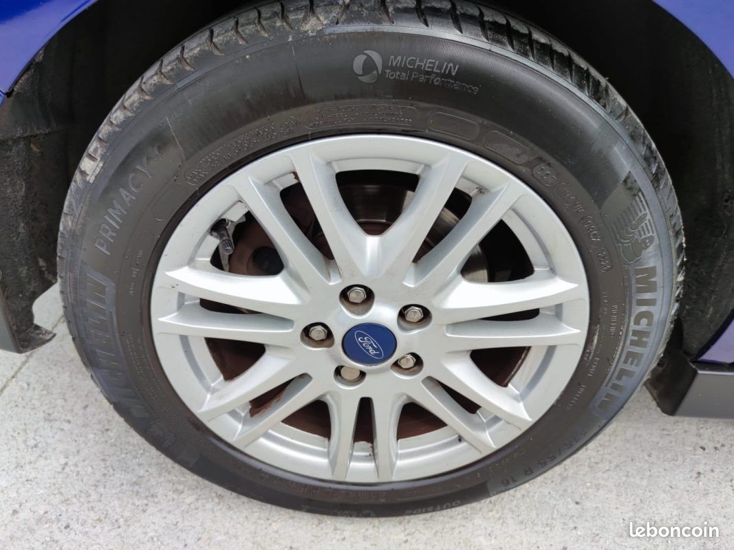 FORD C-MAX Titanium X 1.0 125 (image 11)