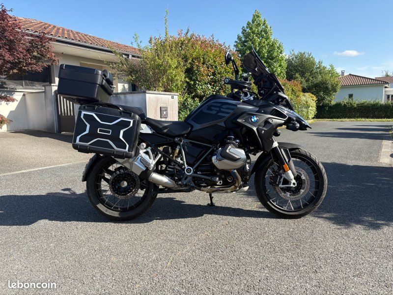 BMW 1250 GS Triple Black (image 2)