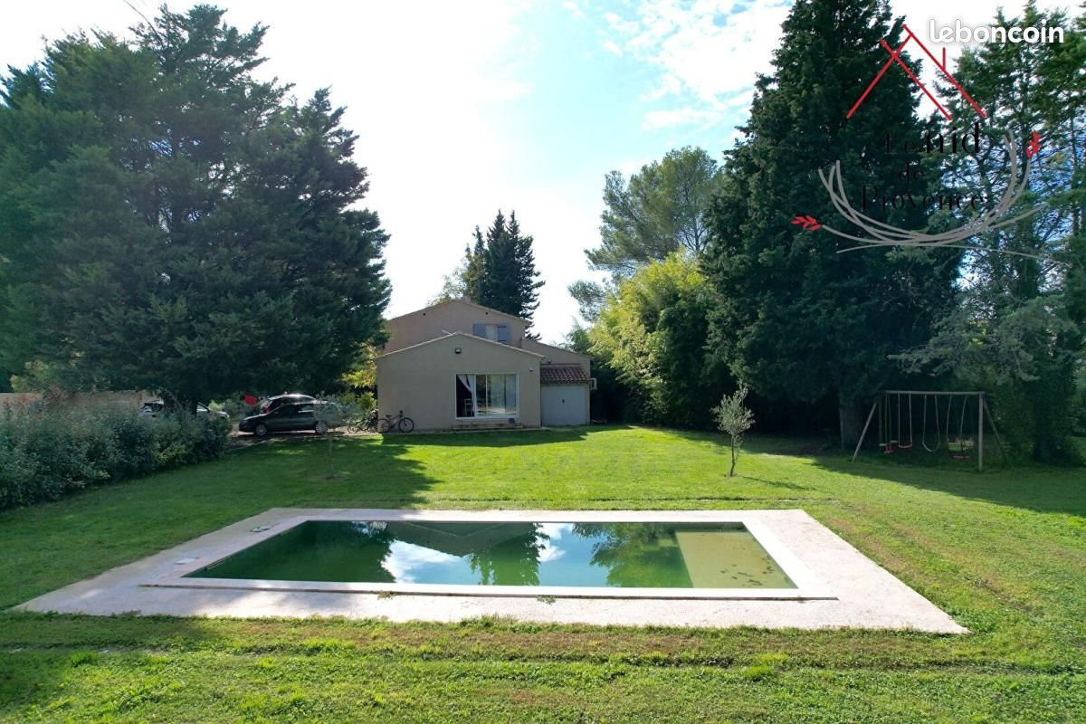 Maison 7 pièces 180 m² · à Velleron · 180 m² · 495 000 €