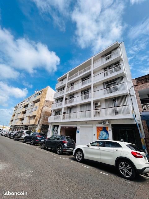 Appartement 3 pièces 80 m² · à Pointe-à-Pitre · 80 m² · 880 €/mois