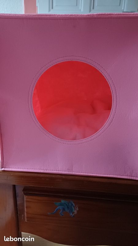 Cabane en tissu pour chat (image 1)