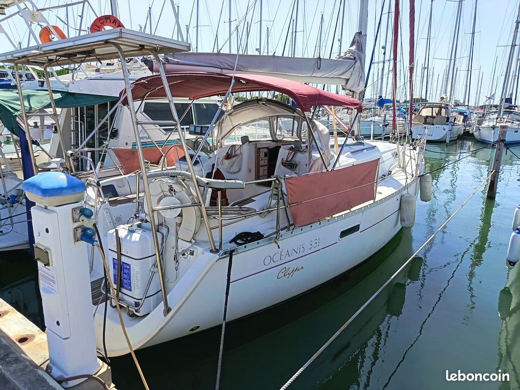 Beneteau Oceanis 331 — View photo 1