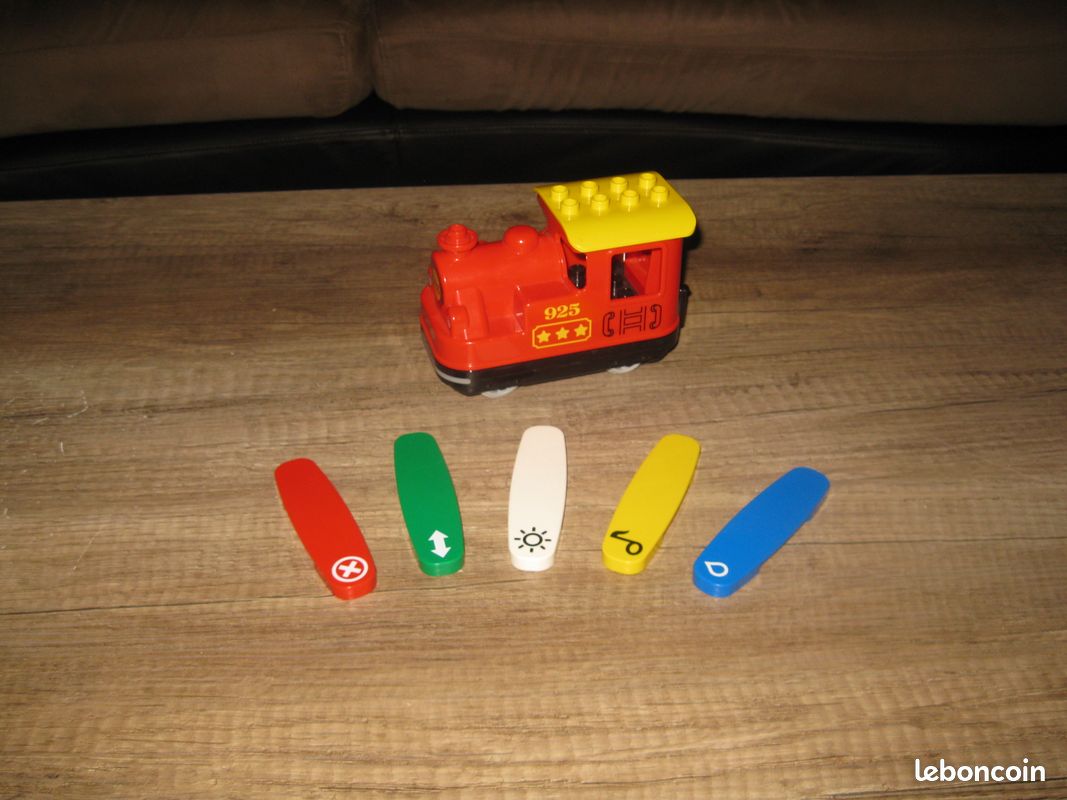 Locomotive rouge interactive légo duplo (image 1)