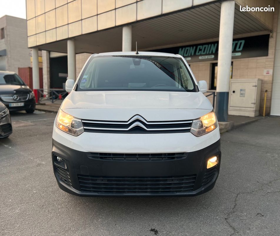 Citroën Berlingo XL 1.2 GPF S&S 110 cv Ecran Multimedia (image 3)